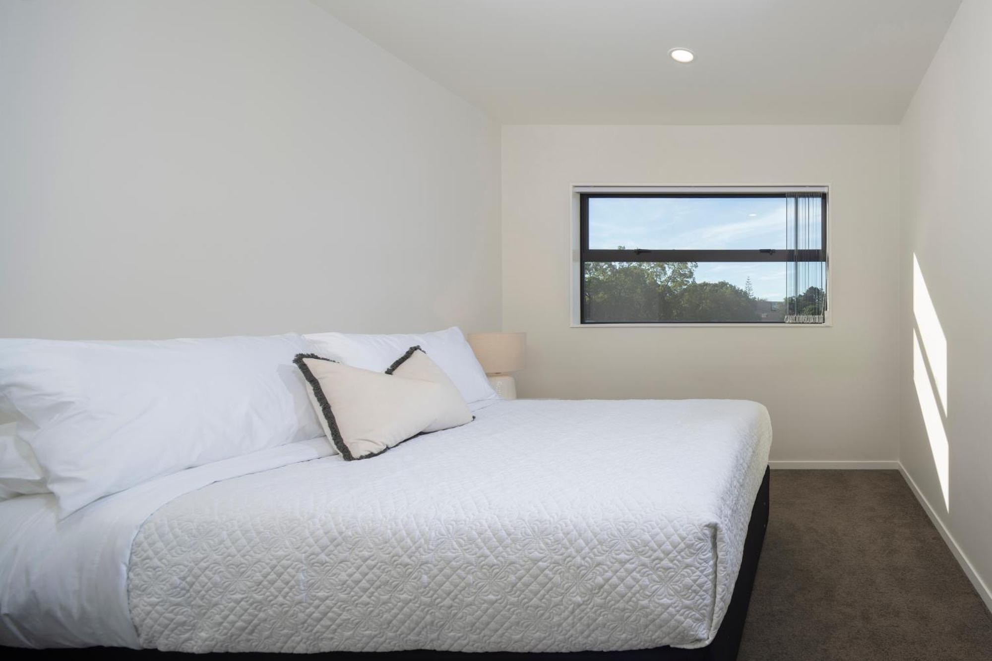 Modern Immaculate Residence In Mount Wellington Auckland Eksteriør bilde